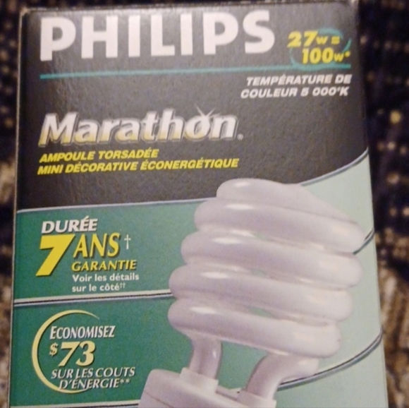 $4 Add-on New Philips Marathon Bulb (27 w = 100 w) - Picture 2 of 7